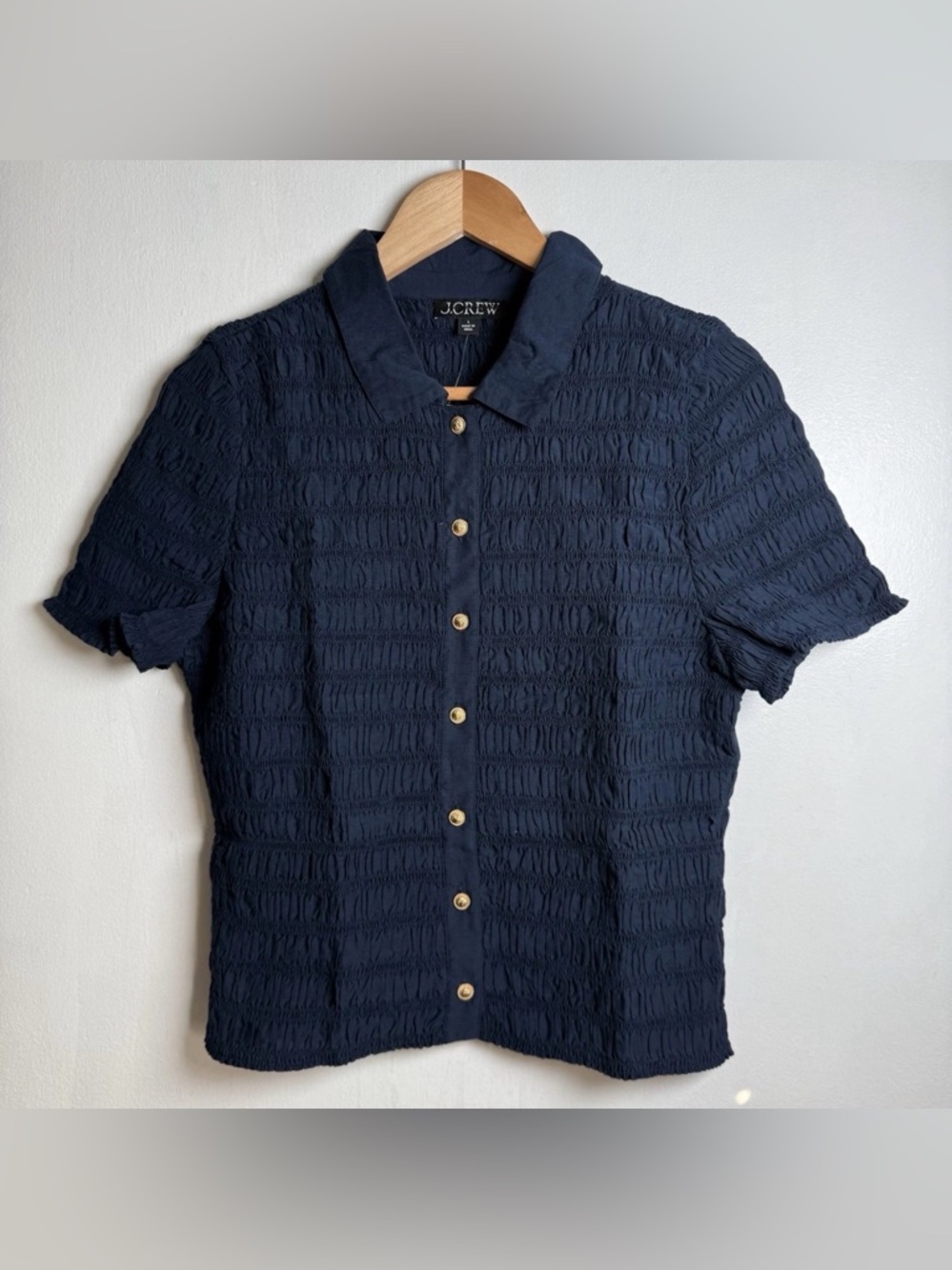 J.CREW Navy Smocked button-up shirt in cotton-blend voile Size L New - Picture 2 of 7